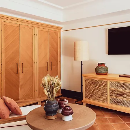 Lou Pinet Σαιν-Τροπέ