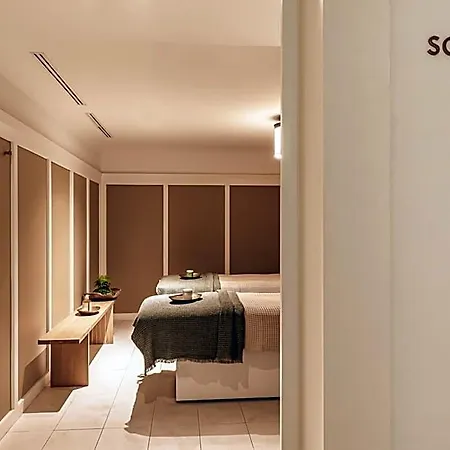 Lou Pinet Hotel