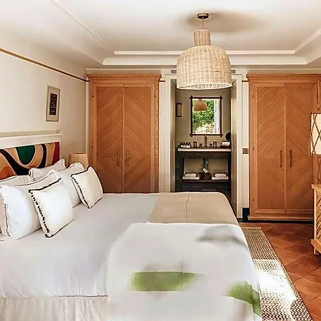 Lou Pinet Hotel