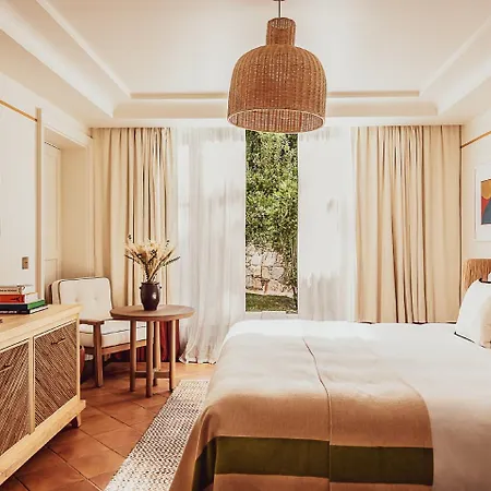 Lou Pinet Hotel 5*