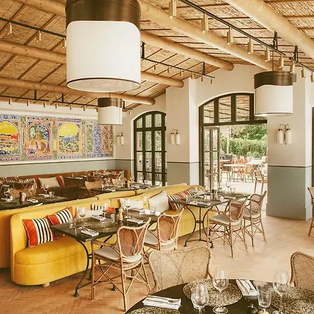 Hotel Lou Pinet